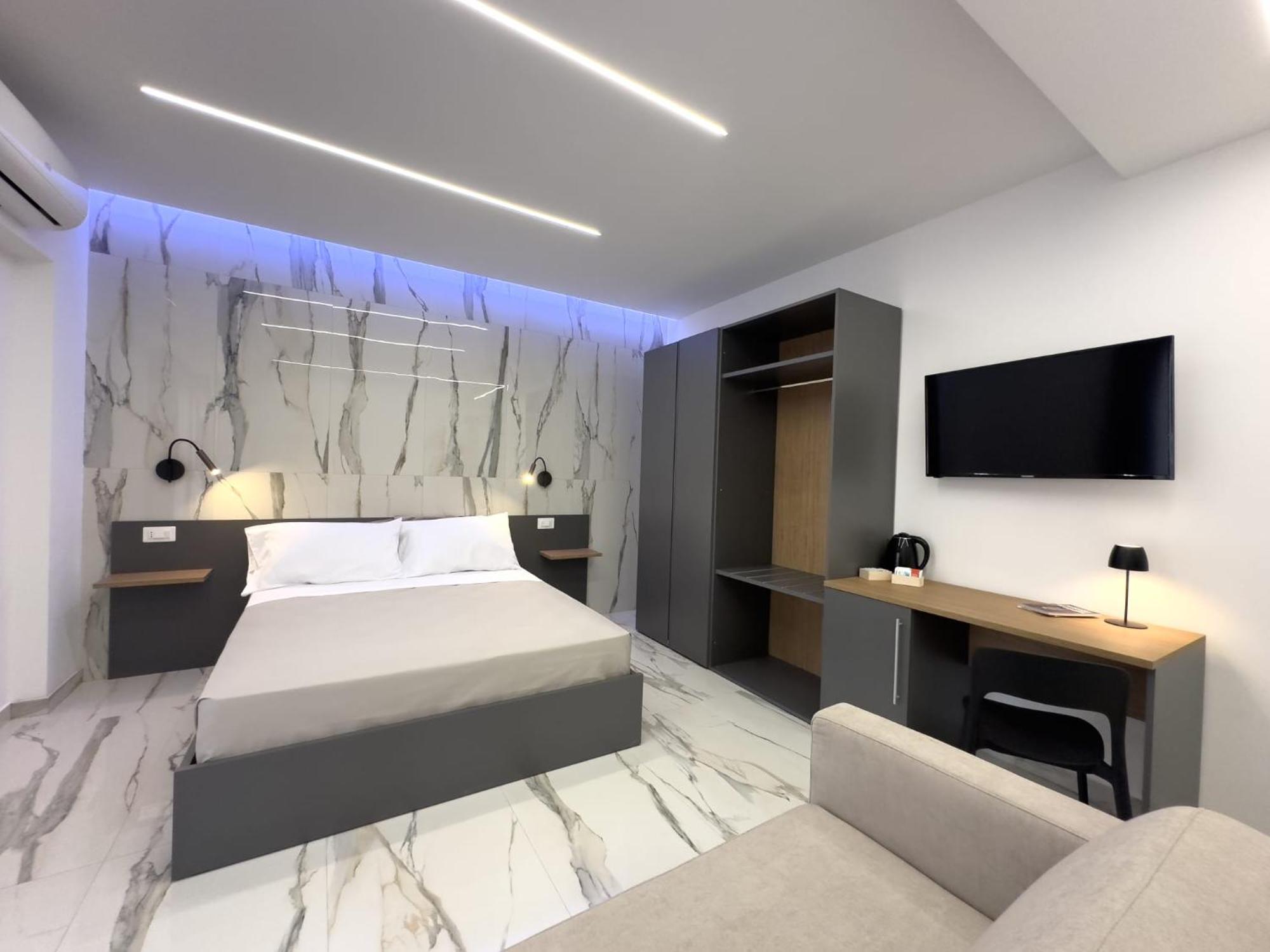 B&B Arcade Luxury Montepaone Lido ภายนอก รูปภาพ