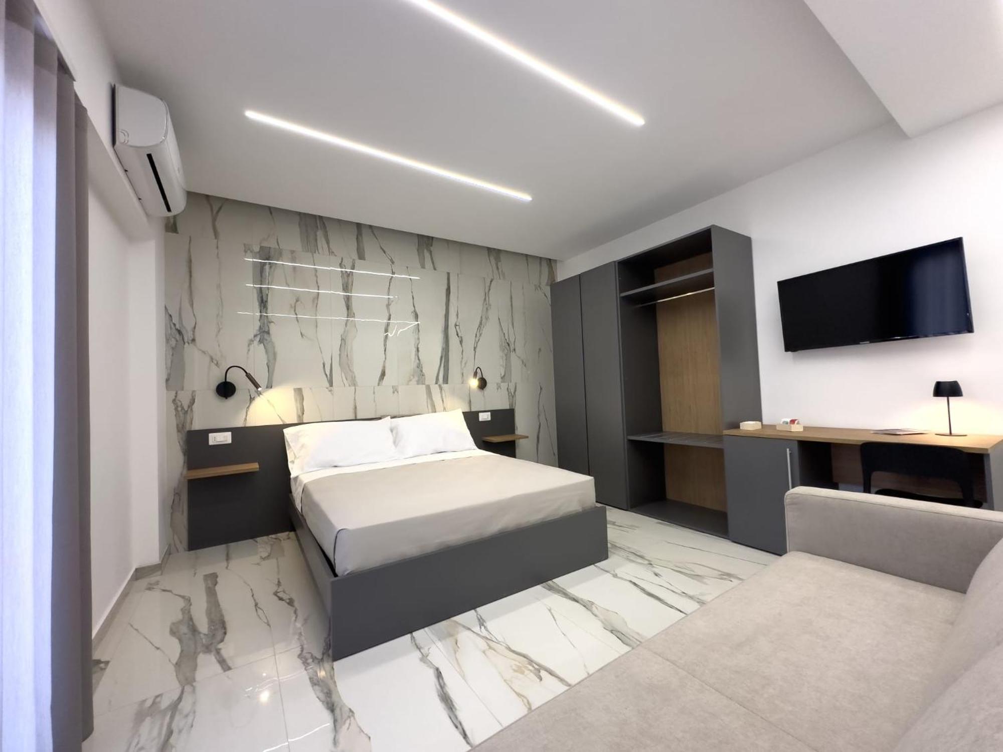 B&B Arcade Luxury Montepaone Lido ภายนอก รูปภาพ